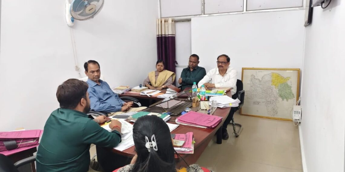 अररिया में “ज्ञान भारतम मिशन” को लेकर अहम बैठक, प्राचीन पाण्डुलिपियों के डिजिटलीकरण पर जोर