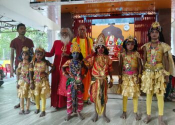 अररिया में महाअष्टयाम संकीर्तन की धूम, बाबाजी कुटिया में उमड़ रही श्रद्धालुओं की भीड़